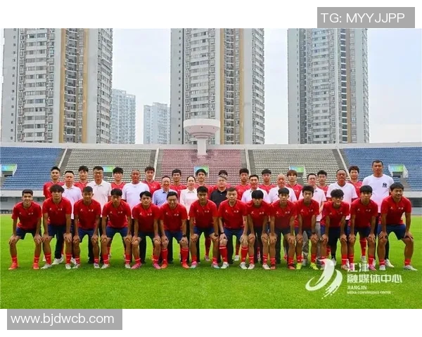 成都足球队耐力之战全景点评展现球队拼搏精神与竞技状态