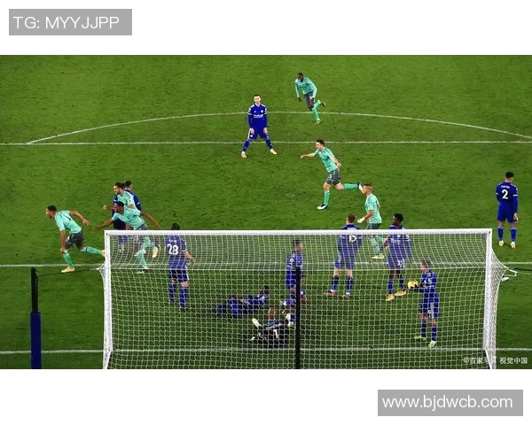 各大足球明星点球技巧与心理分析揭秘助你了解足球场上的决胜瞬间