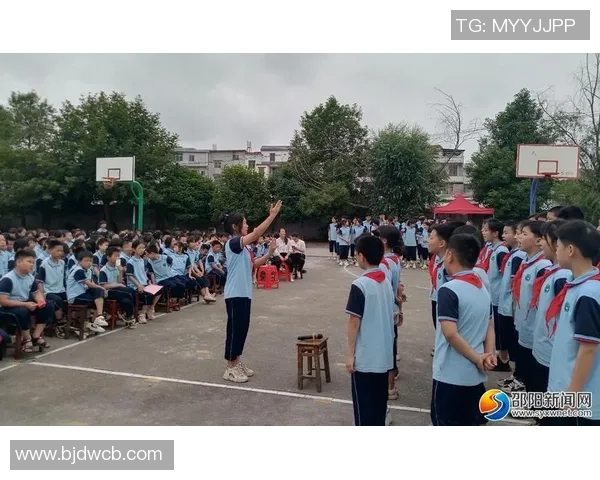 足球明星带你飞翔快乐童年在绿茵场上尽情欢唱